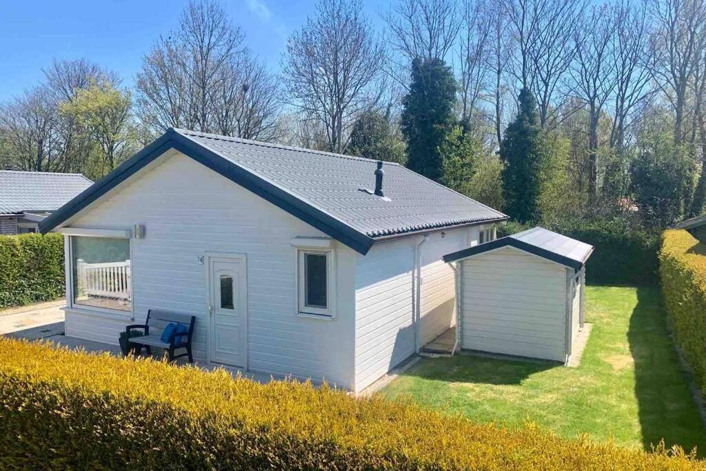 Bungalow Scheldezicht In Zeeland Dicht Bij Zee Scherpenisse Exterior foto