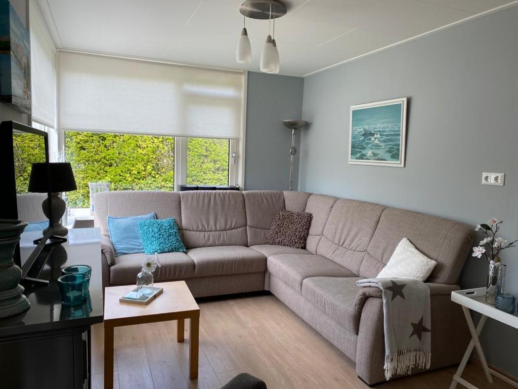 Bungalow Scheldezicht In Zeeland Dicht Bij Zee Scherpenisse Exterior foto