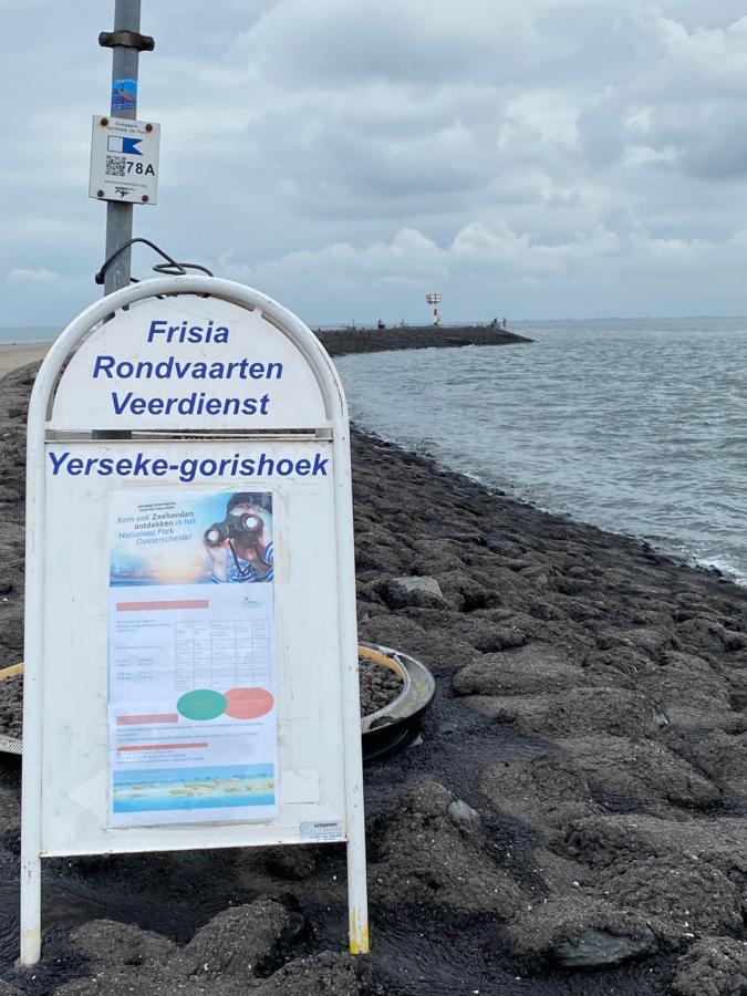 Bungalow Scheldezicht In Zeeland Dicht Bij Zee Scherpenisse Exterior foto