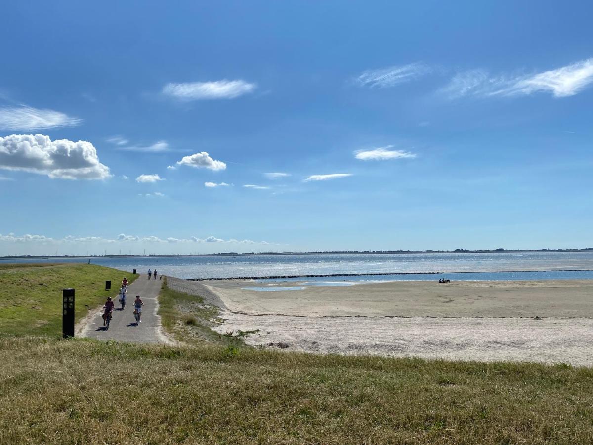 Bungalow Scheldezicht In Zeeland Dicht Bij Zee Scherpenisse Exterior foto